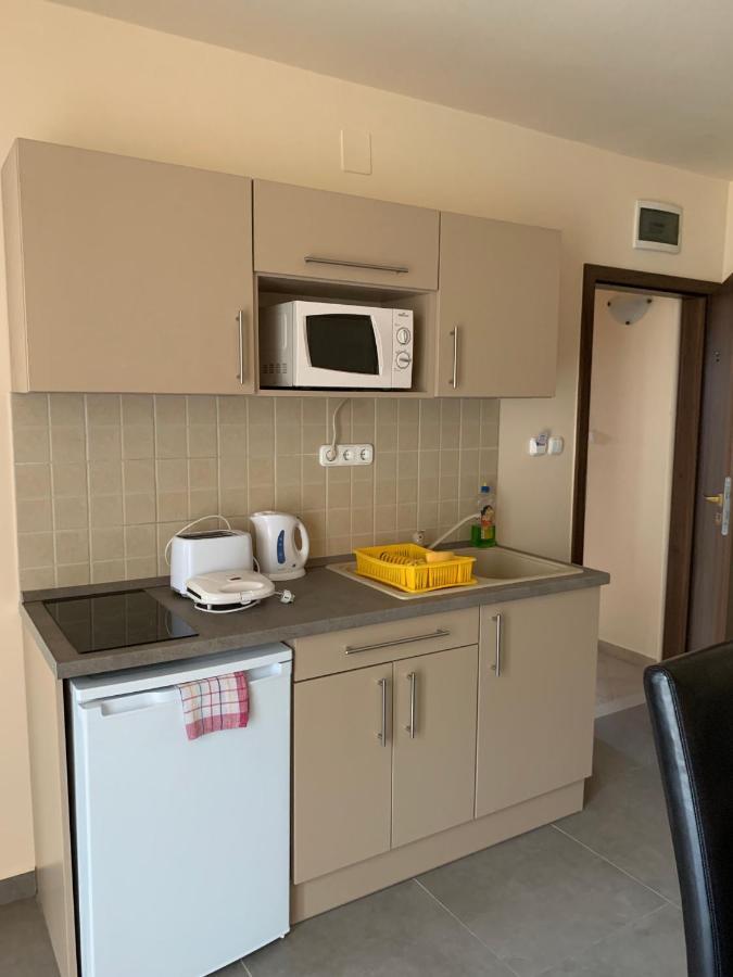 Balaton Apartmanhaz Сиофок Екстериор снимка