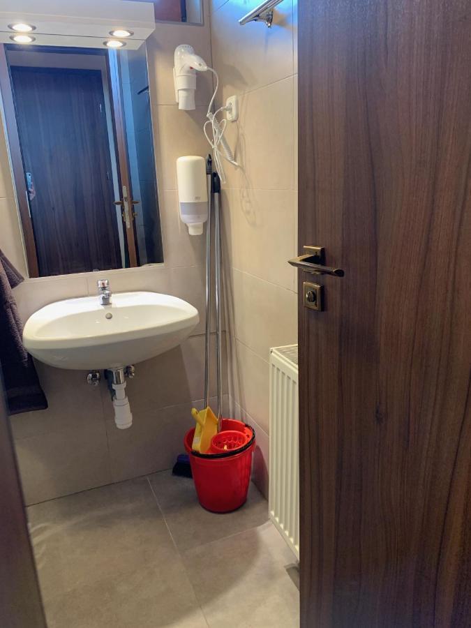 Balaton Apartmanhaz Сиофок Екстериор снимка