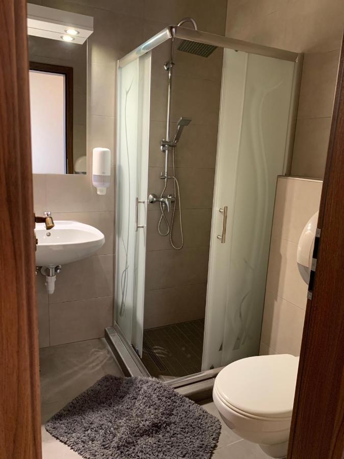 Balaton Apartmanhaz Сиофок Екстериор снимка