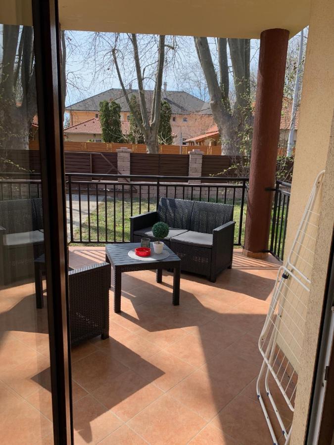 Balaton Apartmanhaz Сиофок Екстериор снимка