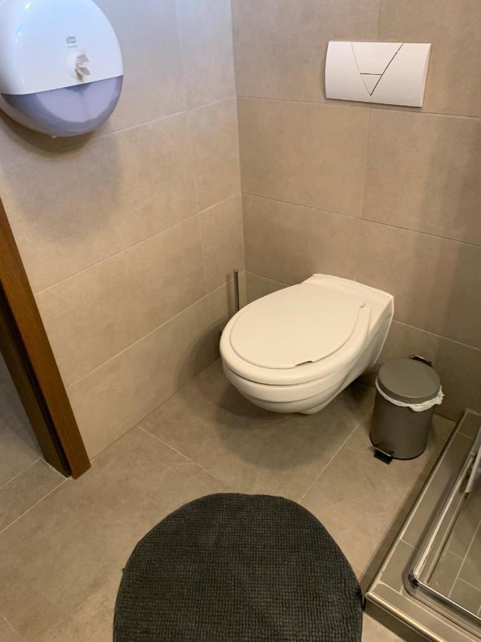 Balaton Apartmanhaz Сиофок Екстериор снимка