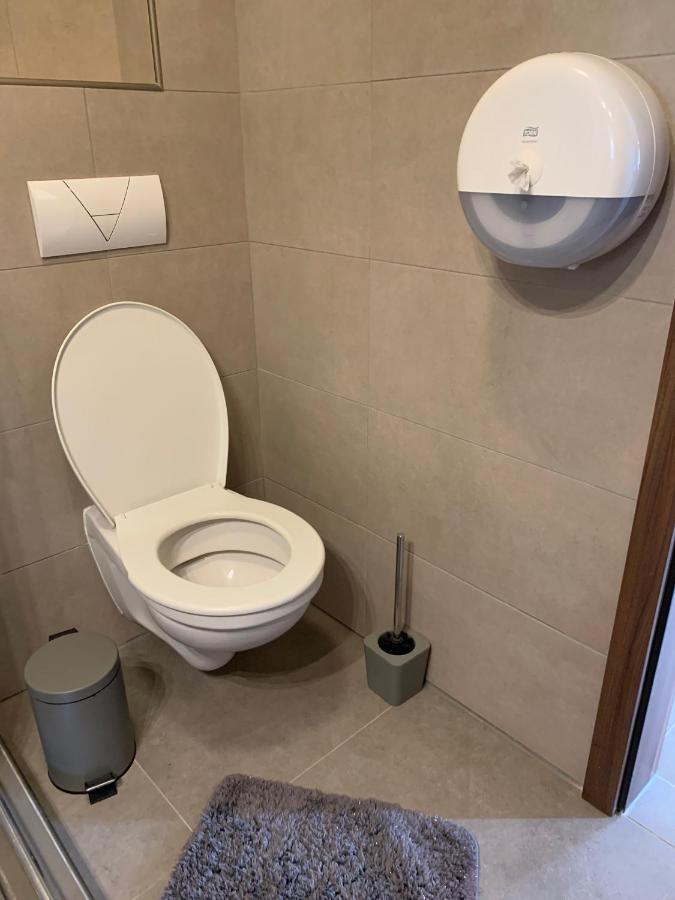 Balaton Apartmanhaz Сиофок Екстериор снимка