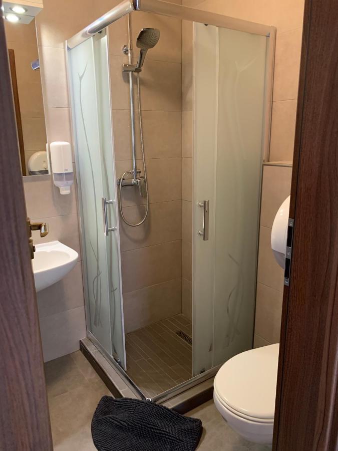 Balaton Apartmanhaz Сиофок Екстериор снимка